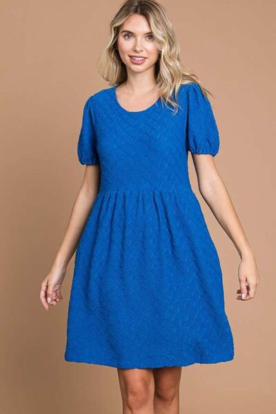 Texture Round Neck Short Sleeve Dress with Pockets